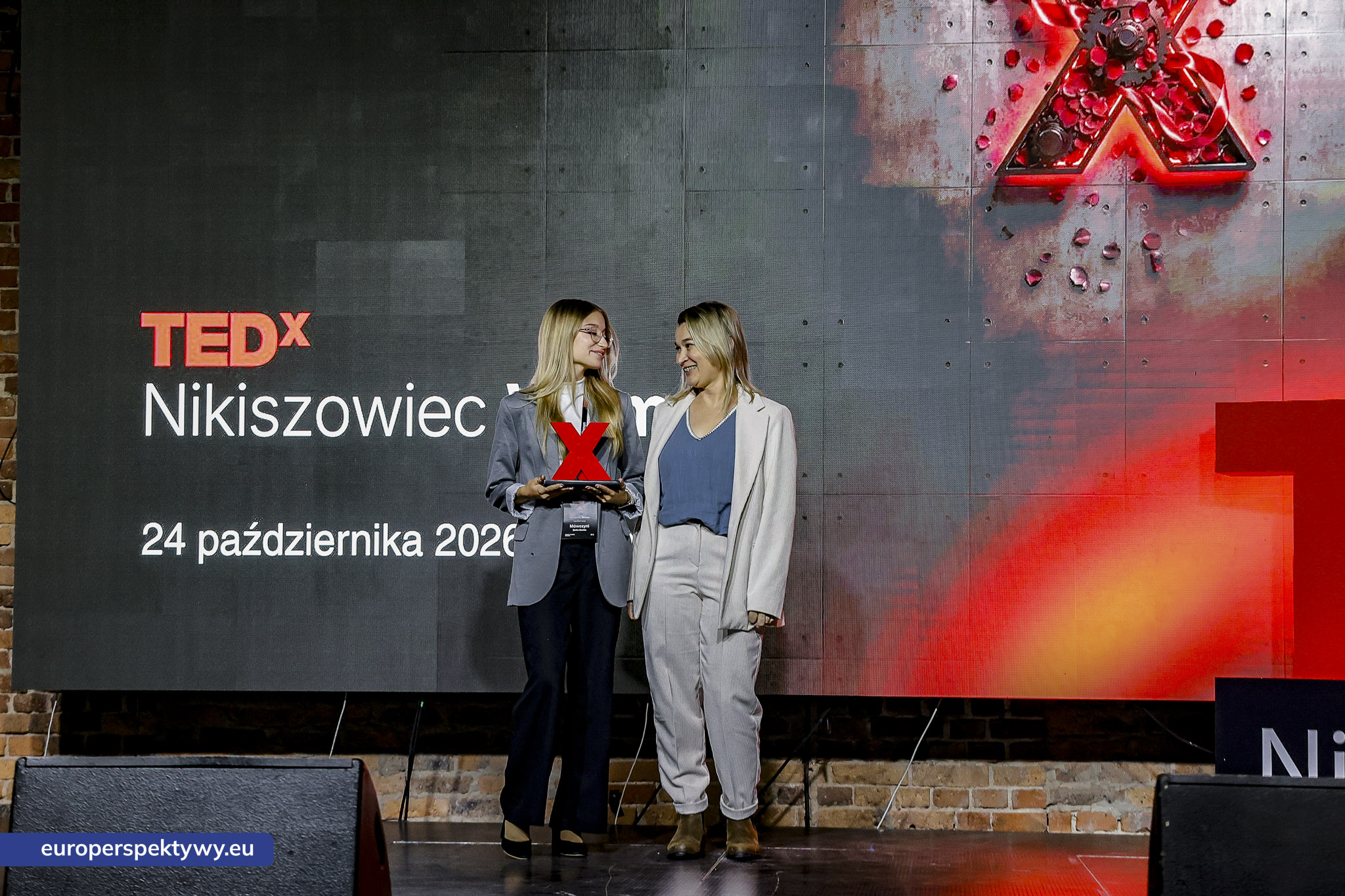 TEDxNikiszowiec Women 2026 Europerspektywy TEDxNikiszowiec Women. O transformacji, odwadze i szukaniu własnej drogi