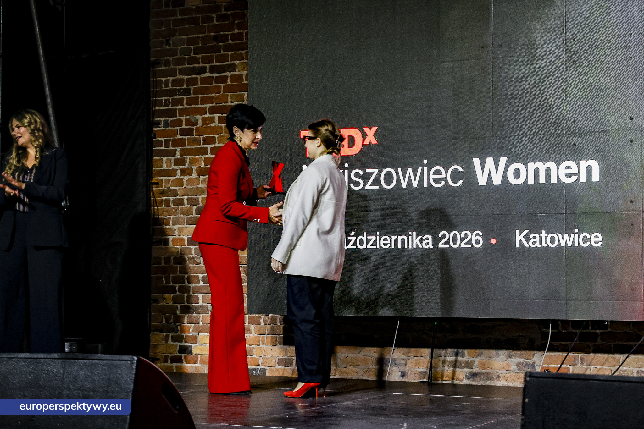 TEDxNikiszowiec Women 2026 Europerspektywy TEDxNikiszowiec Women. O transformacji, odwadze i szukaniu własnej drogi