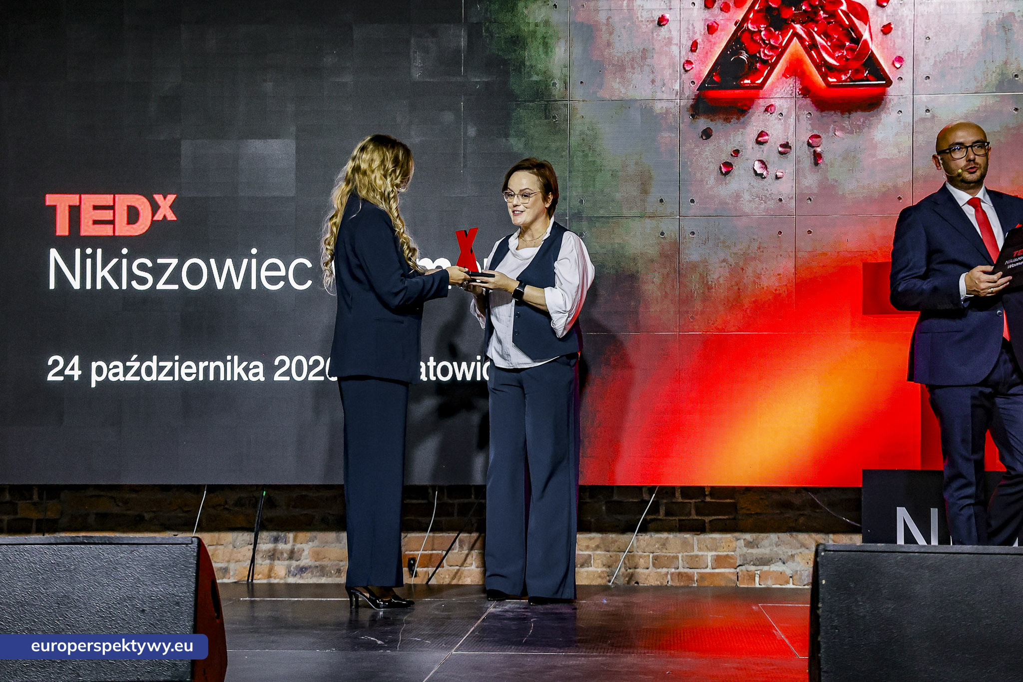 TEDxNikiszowiec Women 2026 Europerspektywy TEDxNikiszowiec Women. O transformacji, odwadze i szukaniu własnej drogi