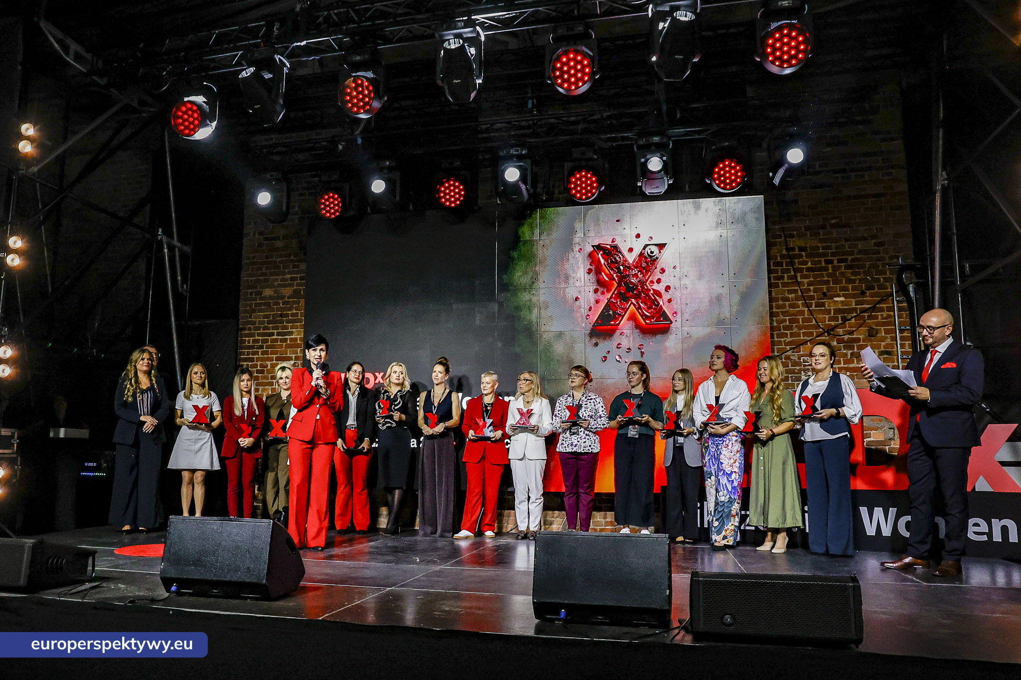 TEDxNikiszowiec Women 2026 Europerspektywy TEDxNikiszowiec Women. O transformacji, odwadze i szukaniu własnej drogi