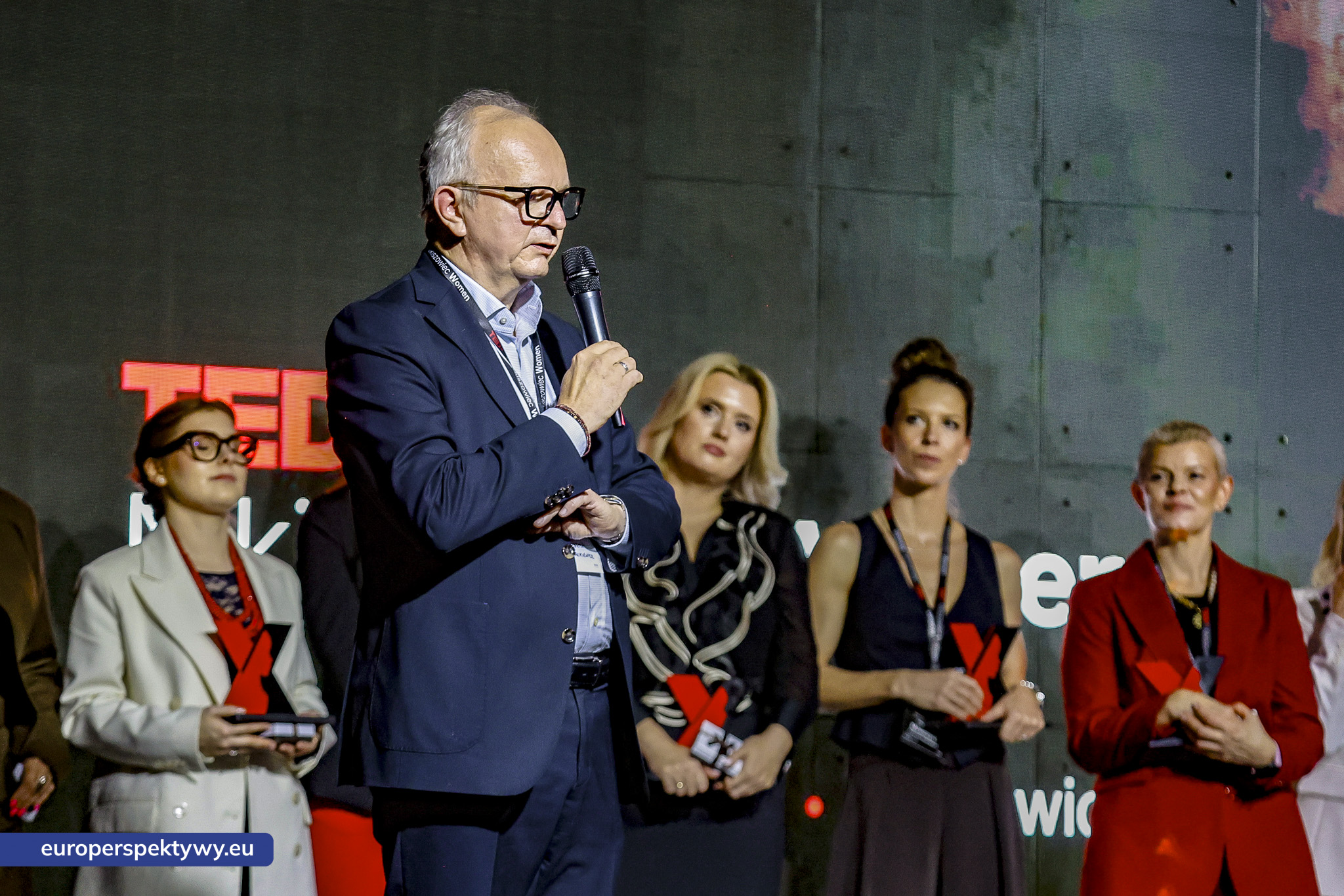 TEDxNikiszowiec Women 2026 Europerspektywy TEDxNikiszowiec Women. O transformacji, odwadze i szukaniu własnej drogi