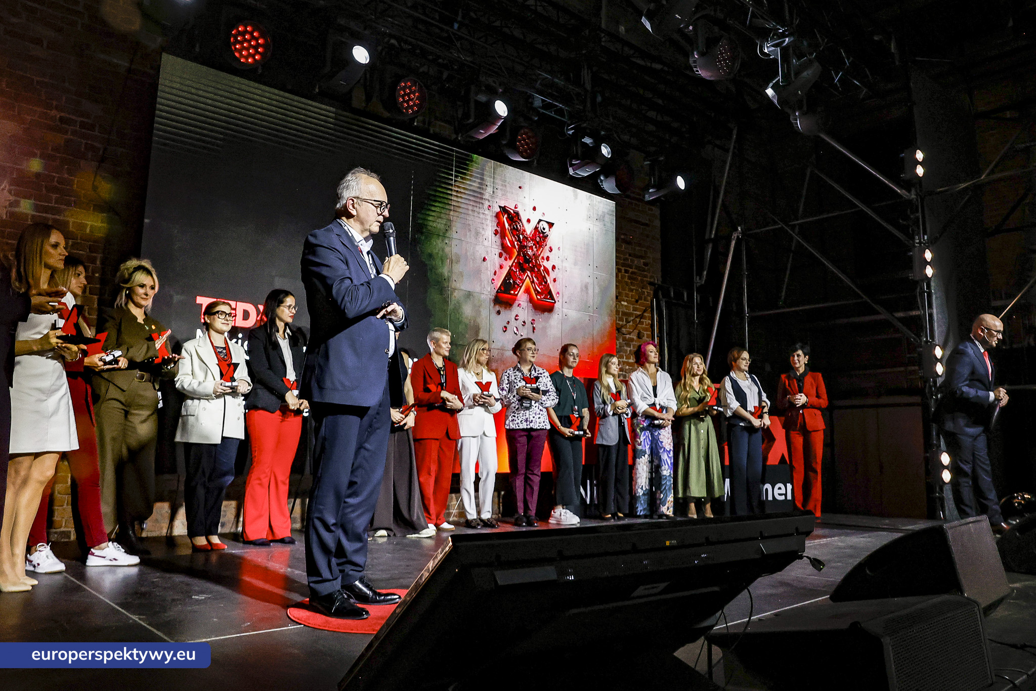 TEDxNikiszowiec Women 2026 Europerspektywy TEDxNikiszowiec Women. O transformacji, odwadze i szukaniu własnej drogi