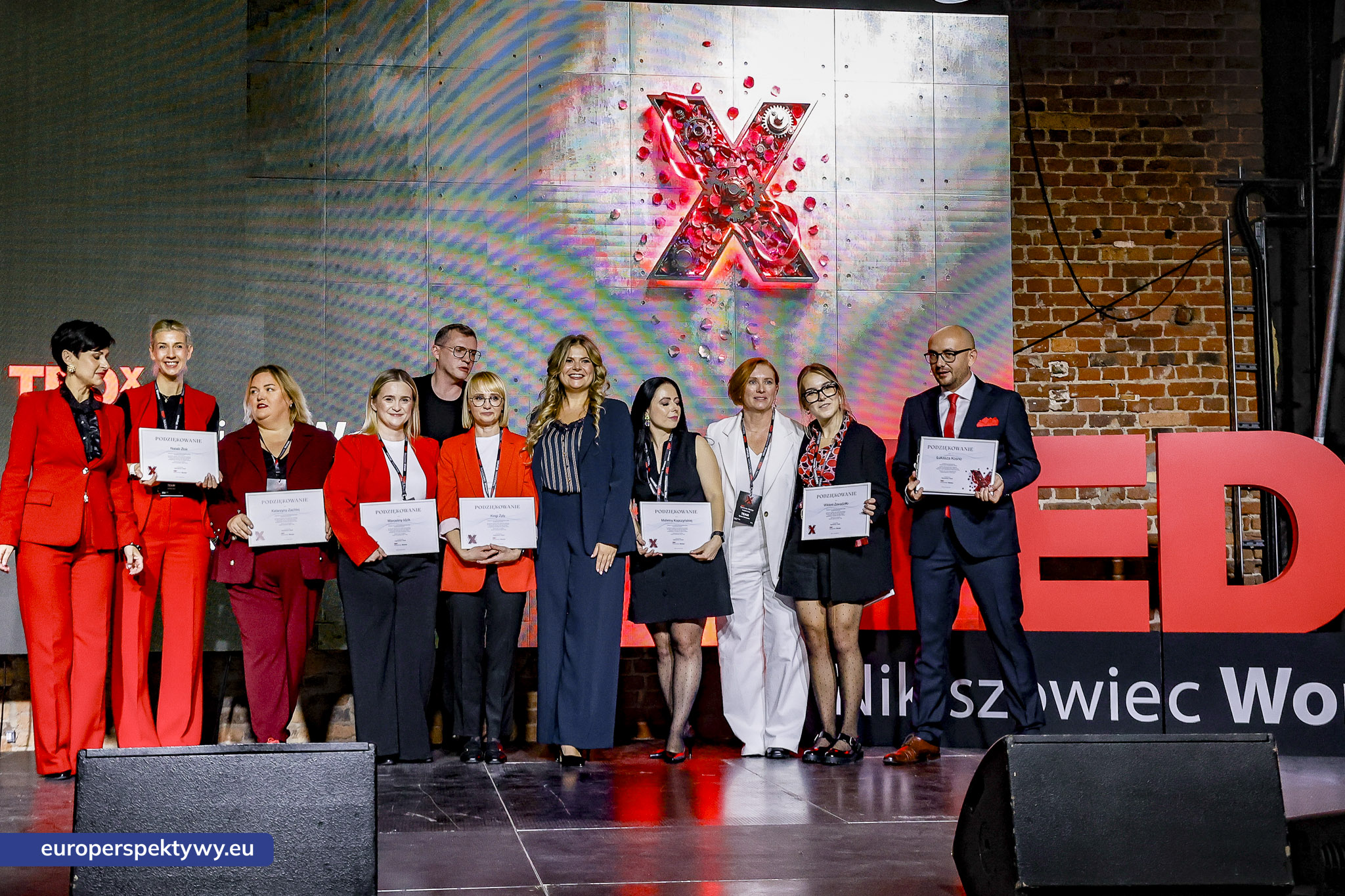 TEDxNikiszowiec Women 2026 Europerspektywy TEDxNikiszowiec Women. O transformacji, odwadze i szukaniu własnej drogi