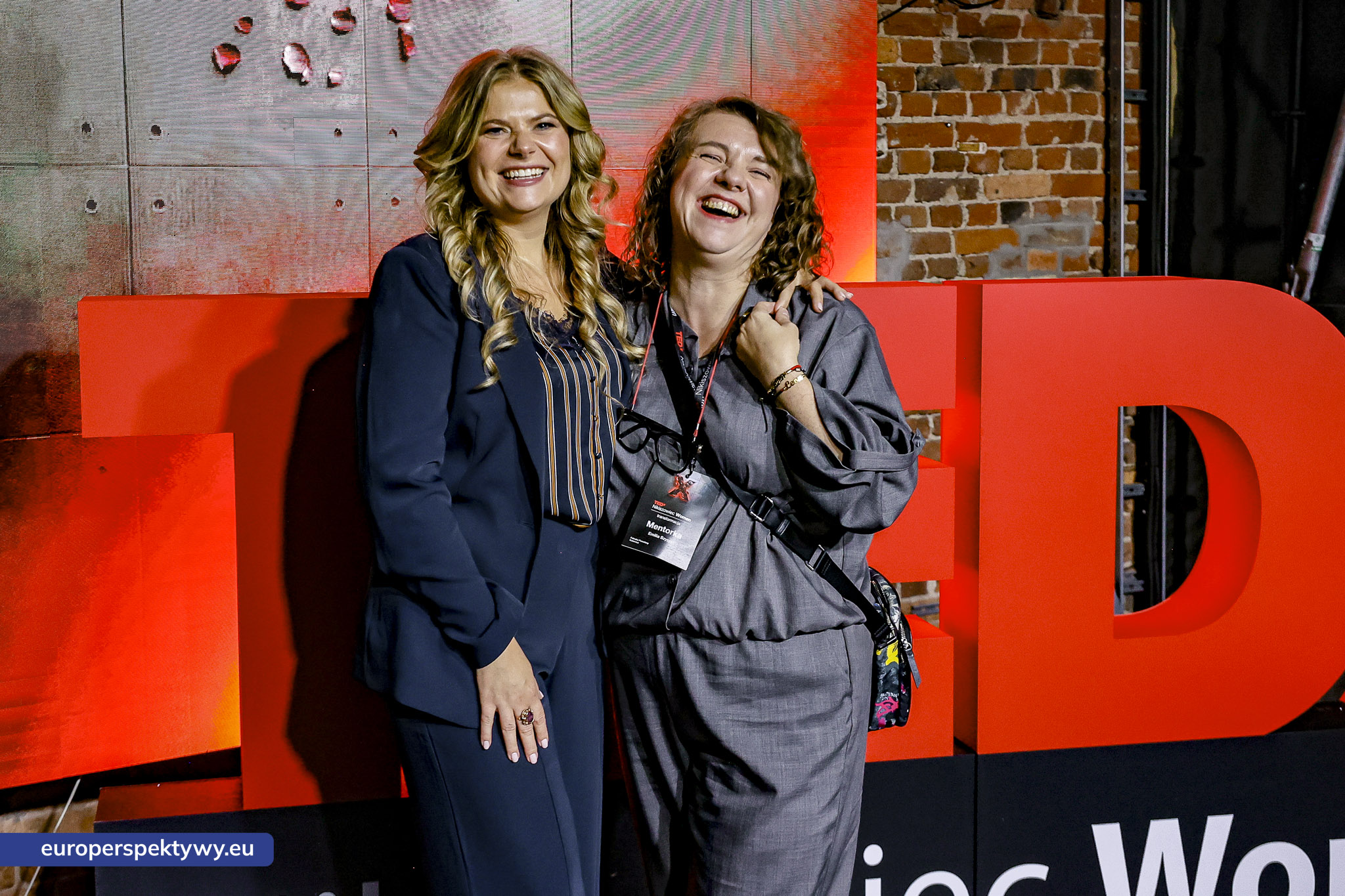 TEDxNikiszowiec Women 2026 Europerspektywy TEDxNikiszowiec Women. O transformacji, odwadze i szukaniu własnej drogi