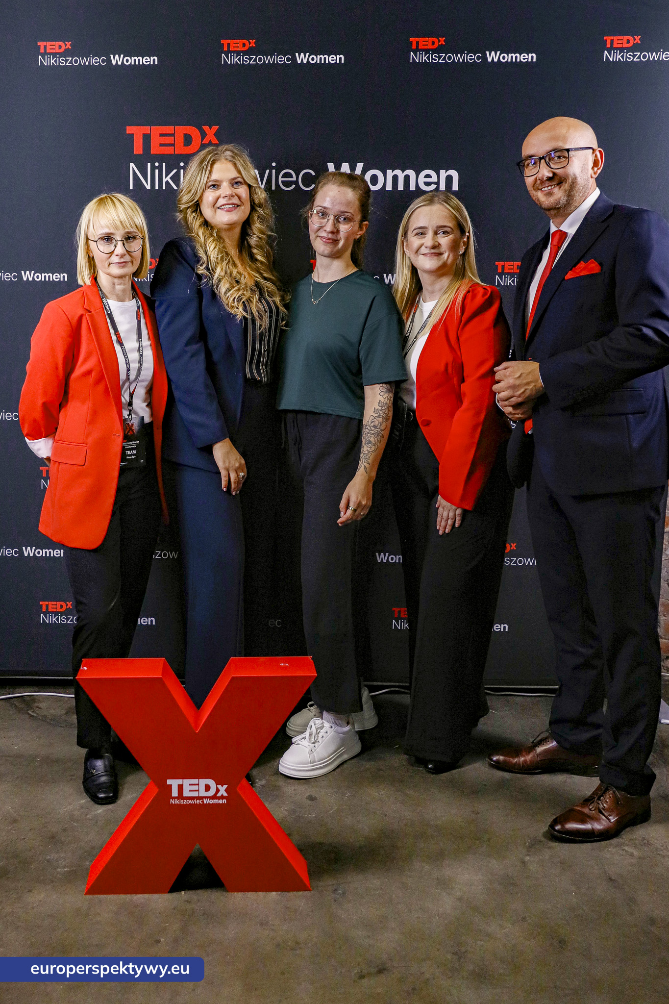 TEDxNikiszowiec Women 2026 Europerspektywy TEDxNikiszowiec Women. O transformacji, odwadze i szukaniu własnej drogi