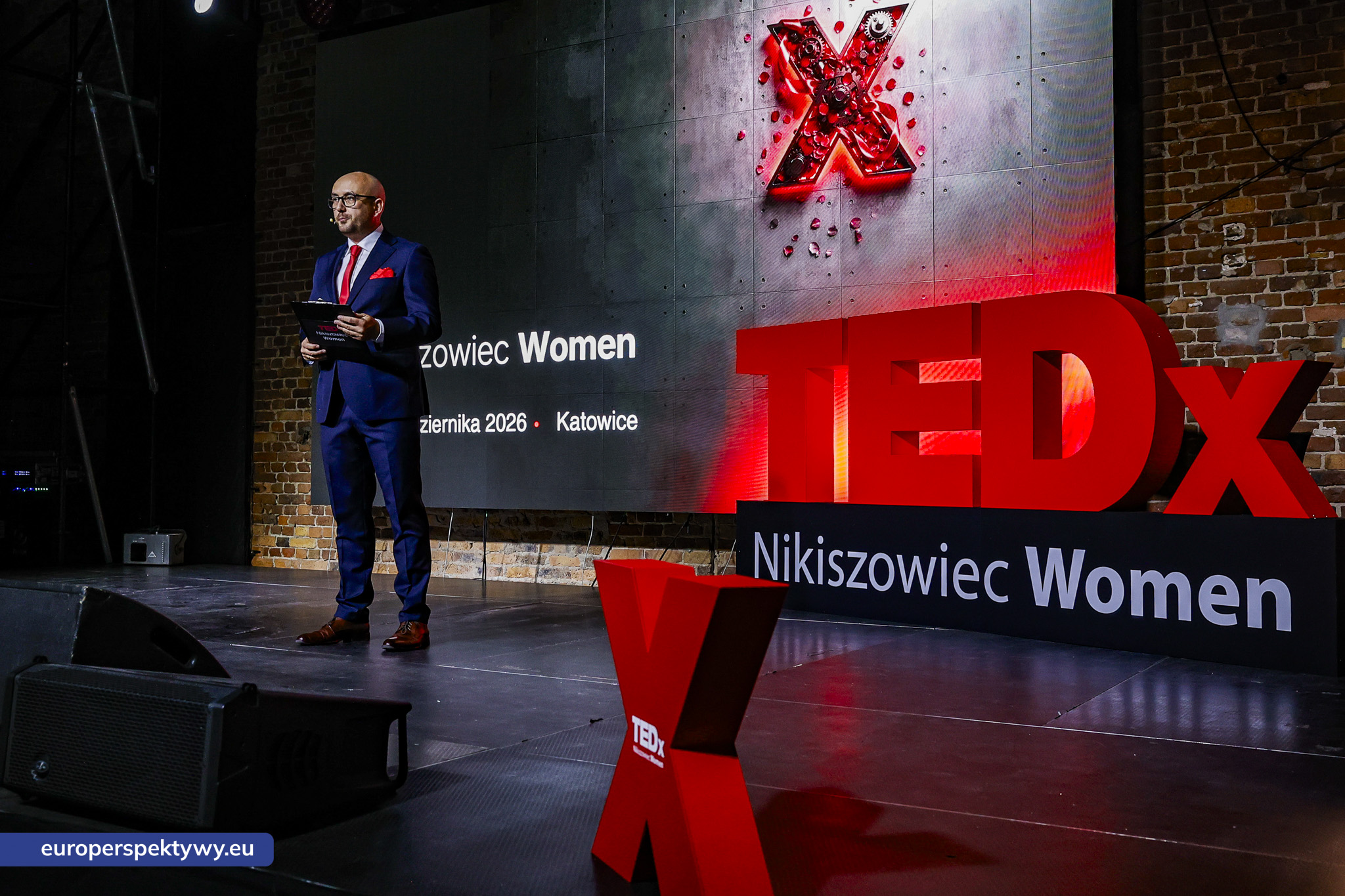 TEDxNikiszowiec Women 2026 Europerspektywy TEDxNikiszowiec Women. O transformacji, odwadze i szukaniu własnej drogi