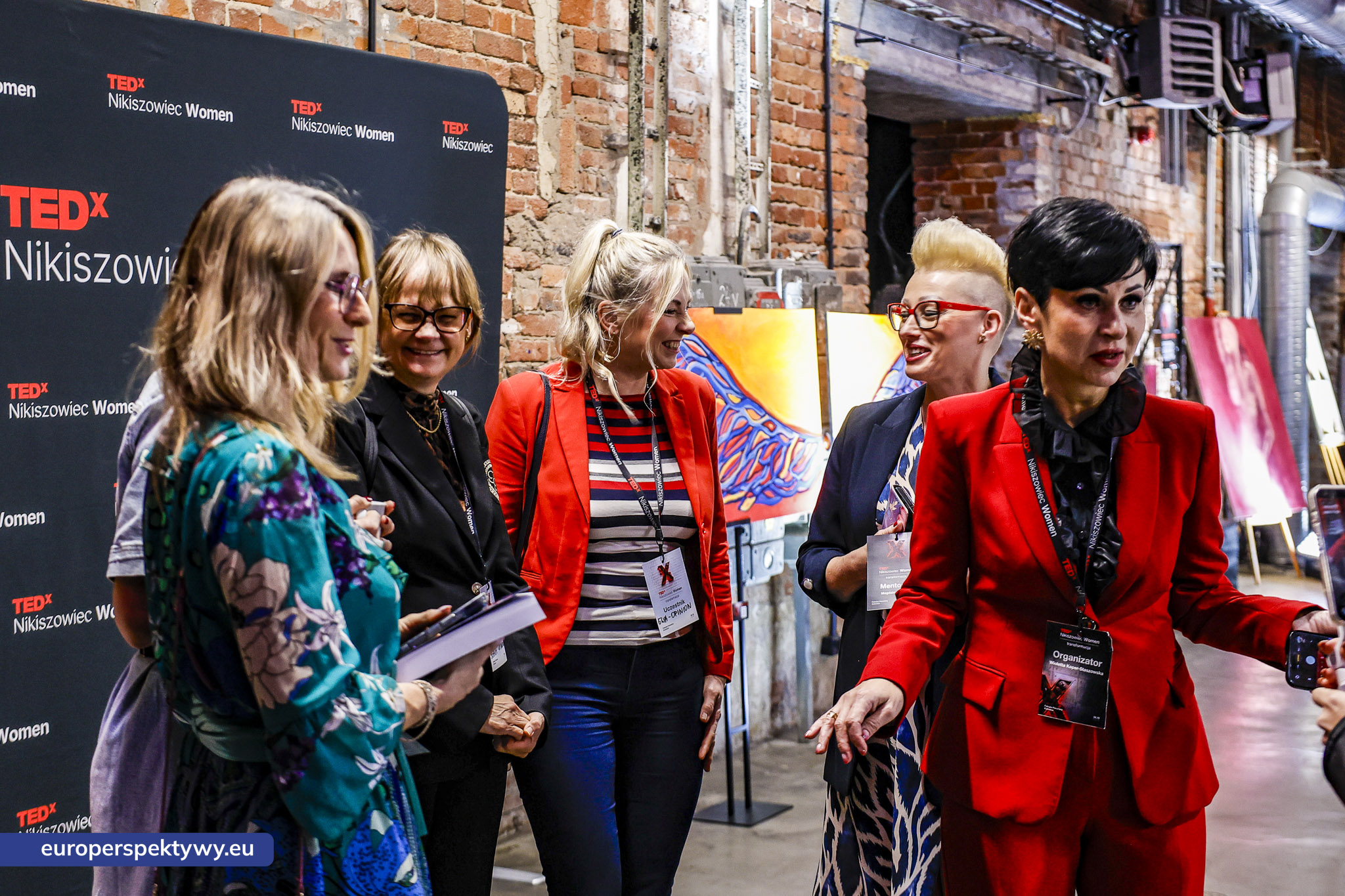 TEDxNikiszowiec Women 2026 Europerspektywy TEDxNikiszowiec Women. O transformacji, odwadze i szukaniu własnej drogi