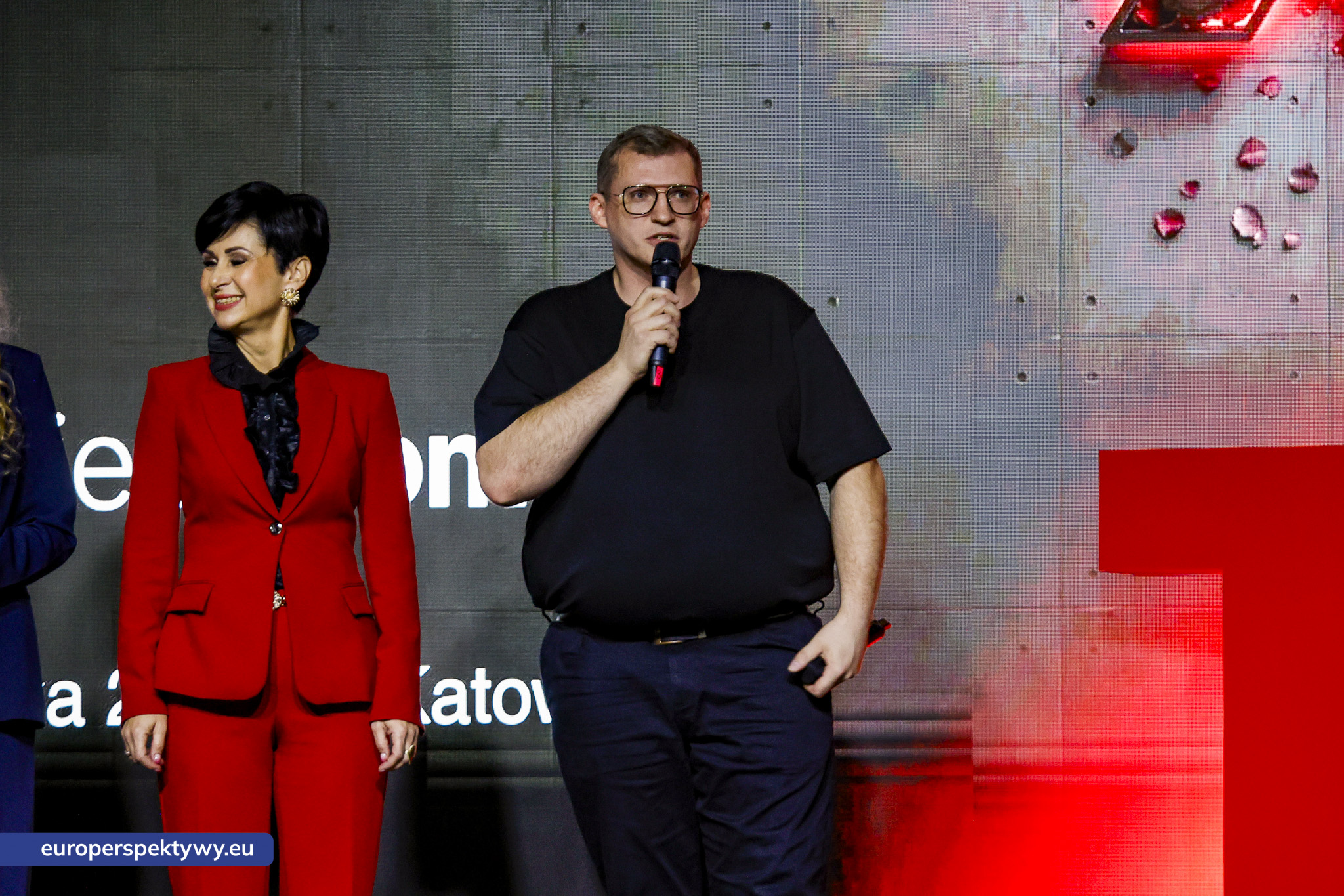 TEDxNikiszowiec Women 2026 Europerspektywy TEDxNikiszowiec Women. O transformacji, odwadze i szukaniu własnej drogi