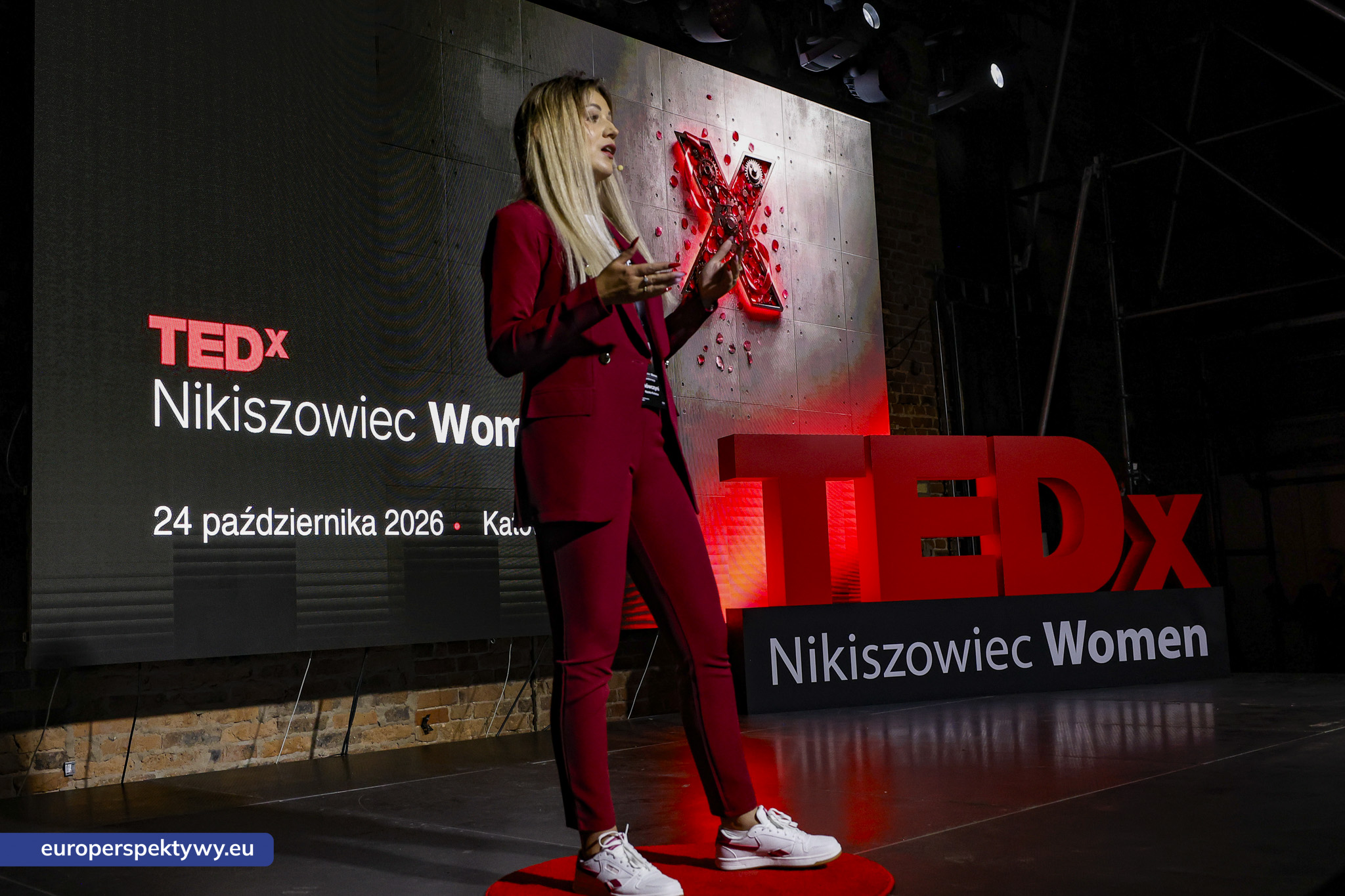 TEDxNikiszowiec Women 2026 Europerspektywy TEDxNikiszowiec Women. O transformacji, odwadze i szukaniu własnej drogi