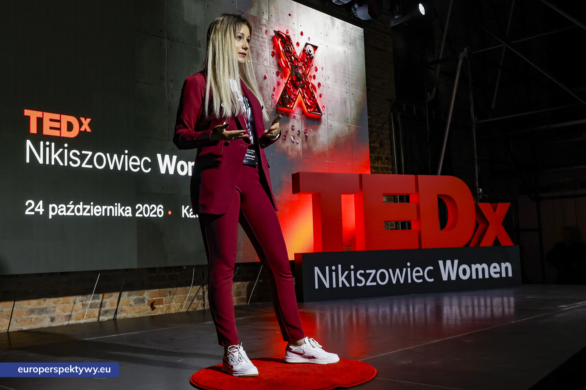 TEDxNikiszowiec Women 2026 Europerspektywy TEDxNikiszowiec Women. O transformacji, odwadze i szukaniu własnej drogi