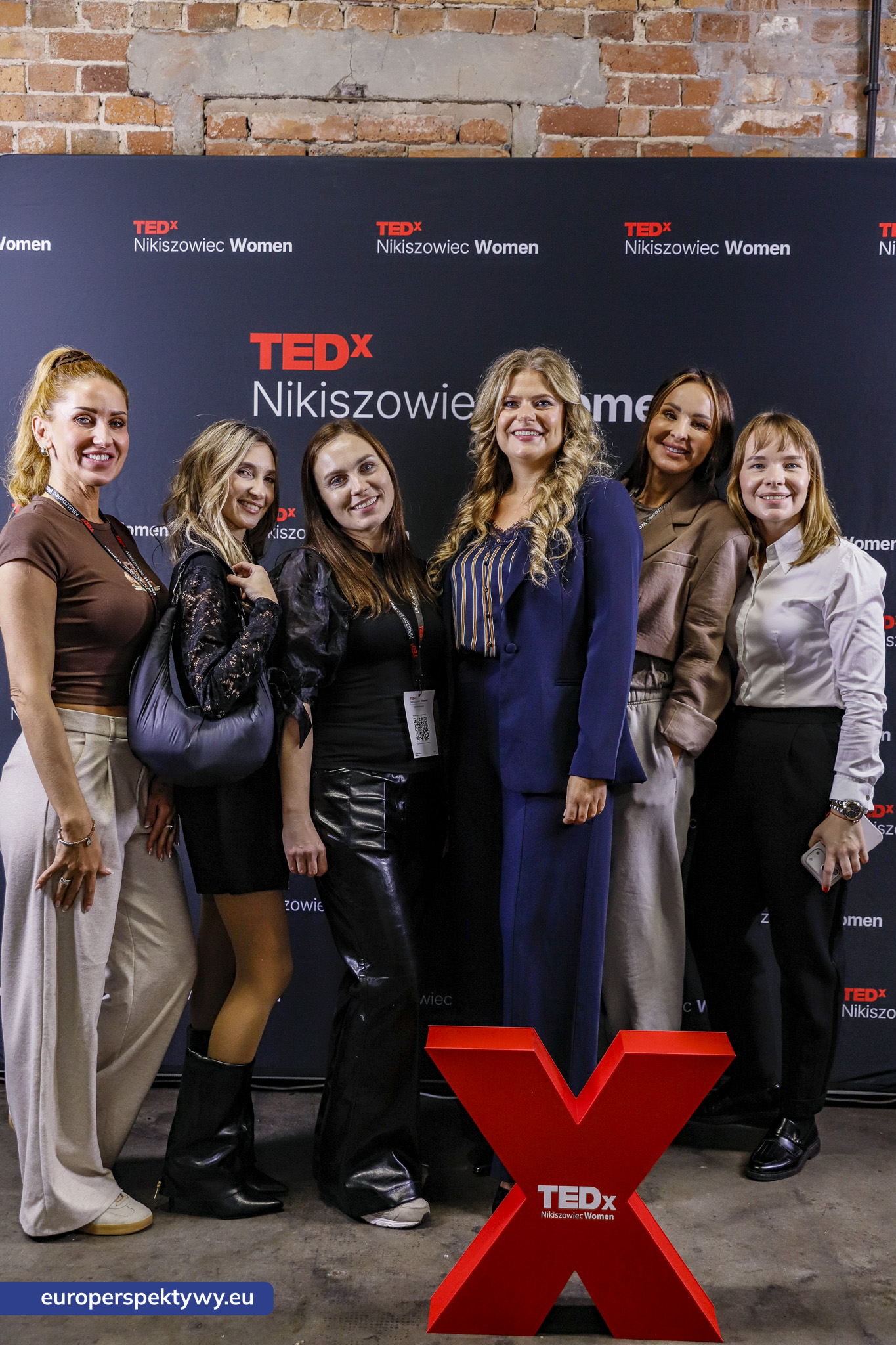 TEDxNikiszowiec Women 2026 Europerspektywy TEDxNikiszowiec Women. O transformacji, odwadze i szukaniu własnej drogi