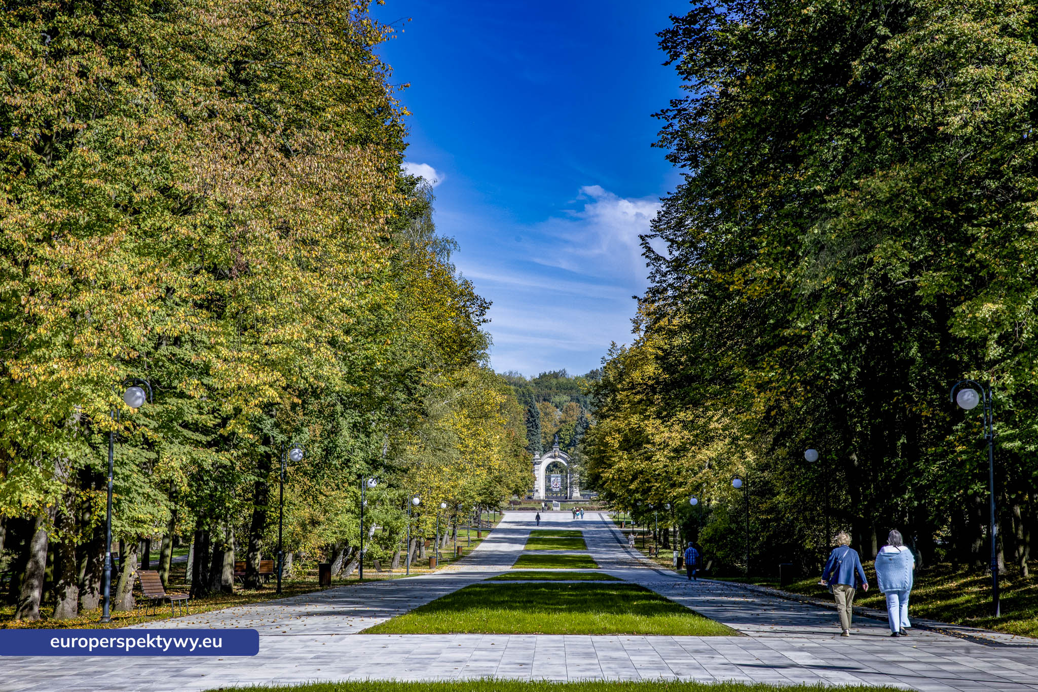 Tauron Park Śląski Aleja Żyrafy po modernizacji otwarta