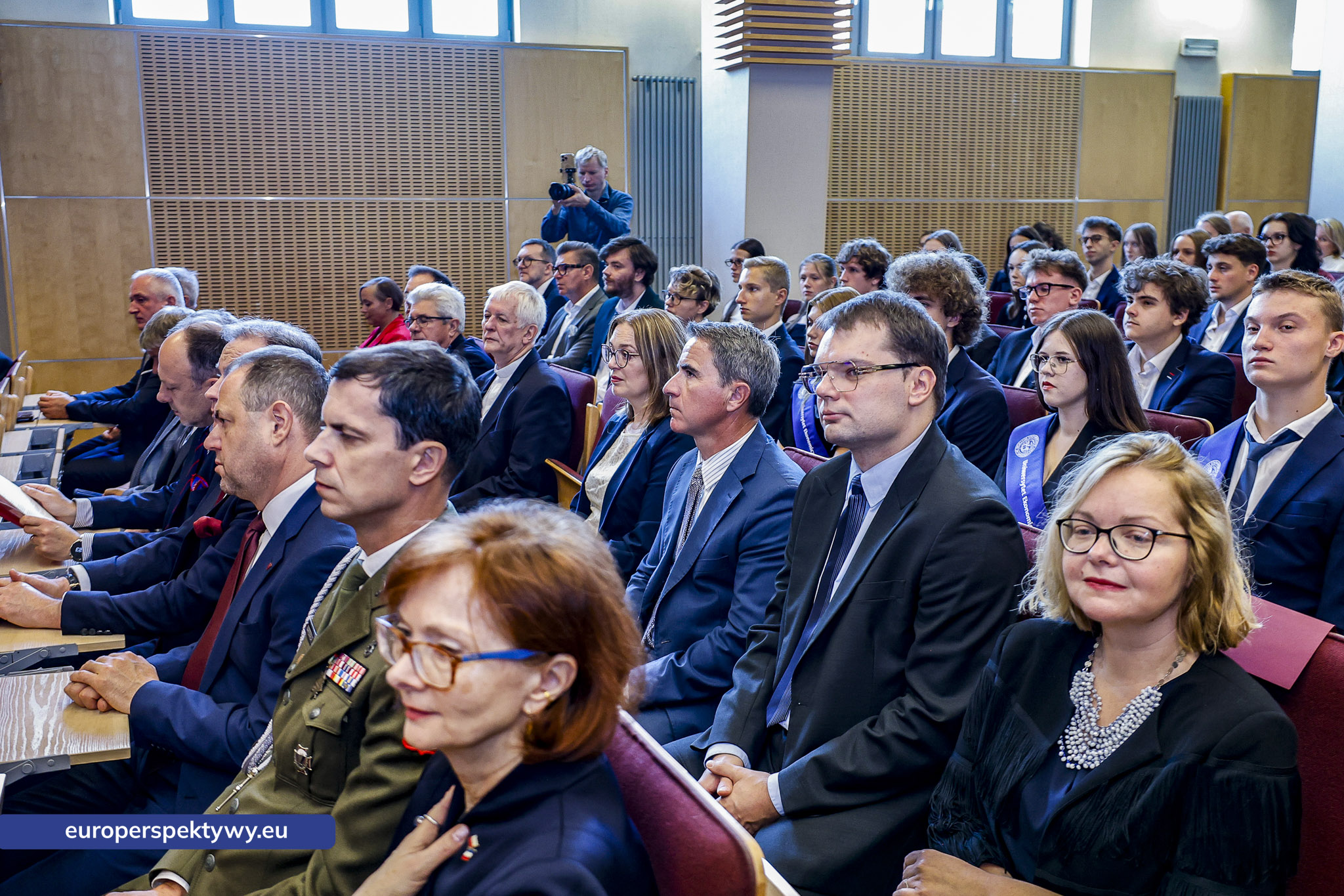 Uniwersytet Ekonomiczny Inauguracja Roku Akademickiego 2026-2027-30 Europerspektywy Uniwersytet Ekonomiczny w Katowicach rozpoczyna 90. rok działalności
